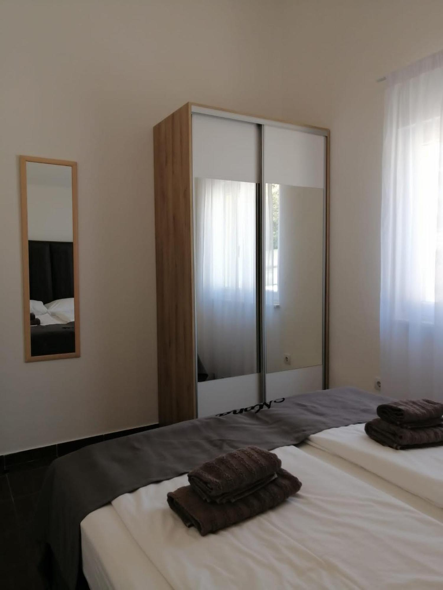 Villa Mona Apartments Ražanj 외부 사진