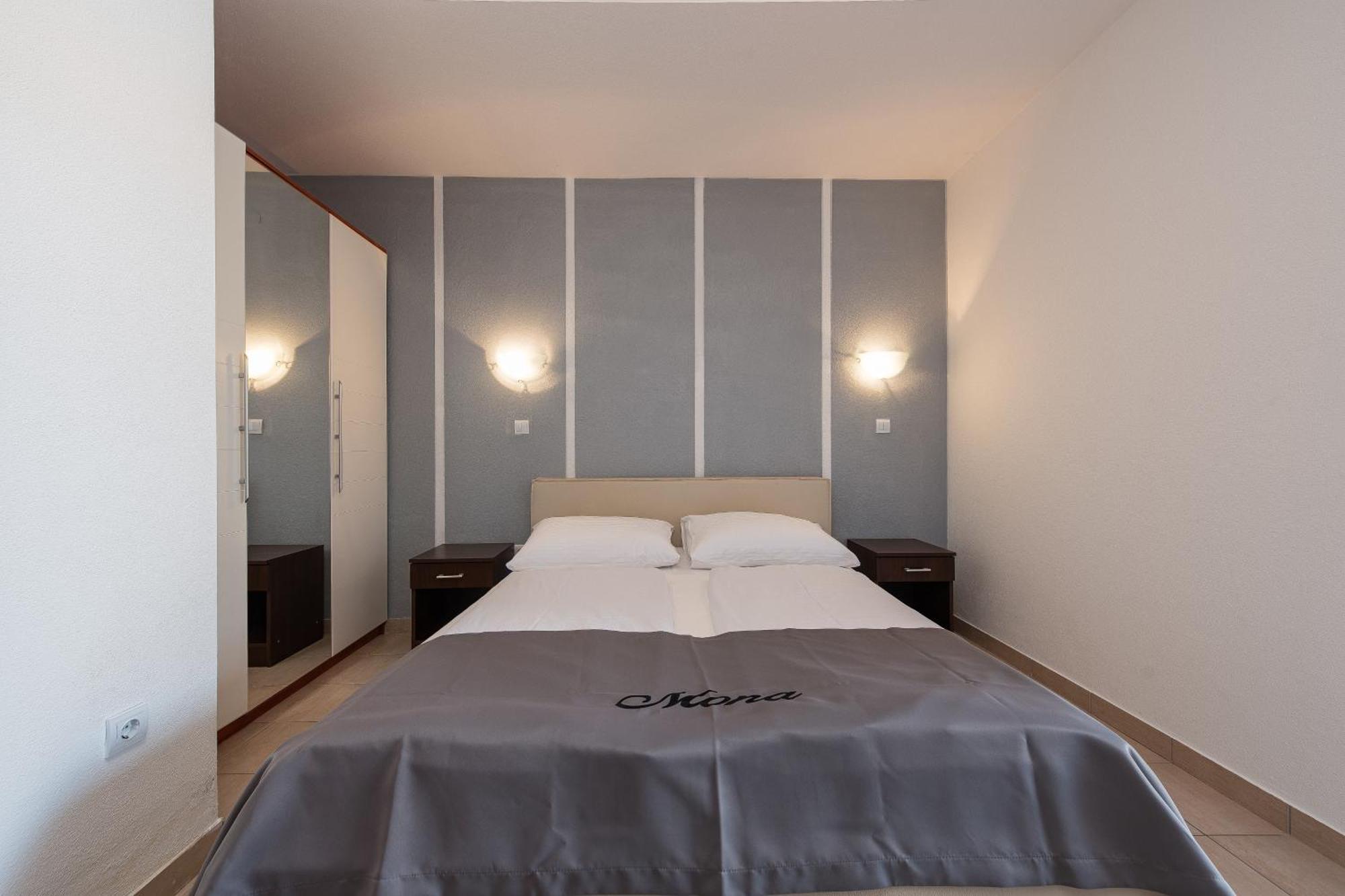 Villa Mona Apartments Ražanj 객실 사진